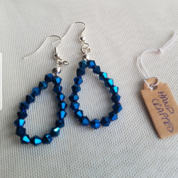 Swarovski Elements Teardrop Hoop Metallic Blue Earrings NWT - Picture 7 of 13